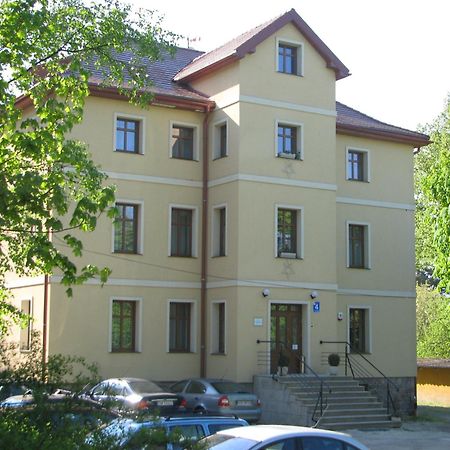 Willa Pod Gwiazdami & Spa Kudowa-Zdrój Buitenkant foto