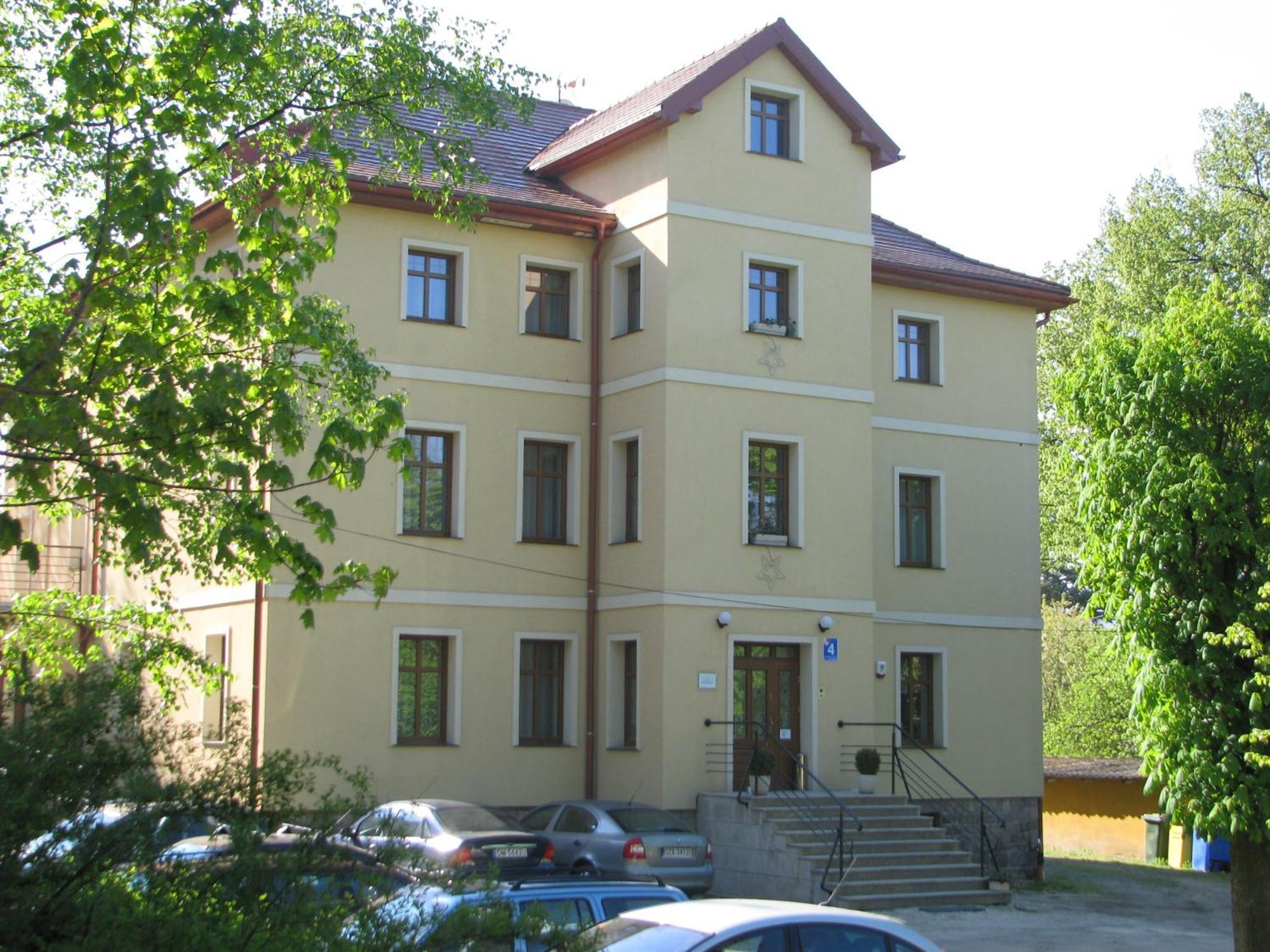 Willa Pod Gwiazdami & Spa Kudowa-Zdrój Buitenkant foto